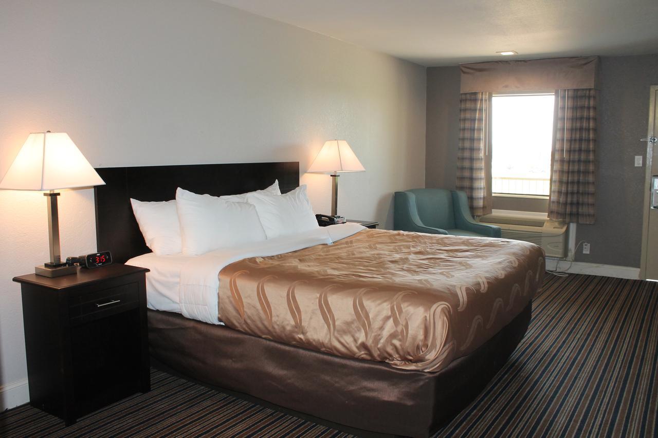 Quality Inn & Suites Port Arthur - Nederland Exteriér fotografie